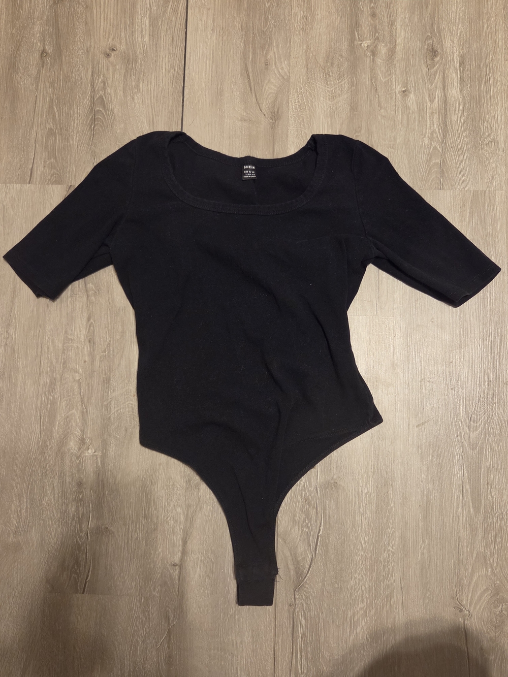SHEIN Black Scoop Neck Short Sleeve Bodysuit